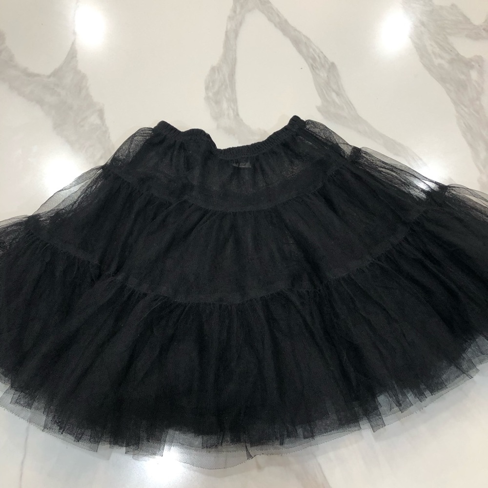 Skirt lBlack tutu IKKS size 6 kids